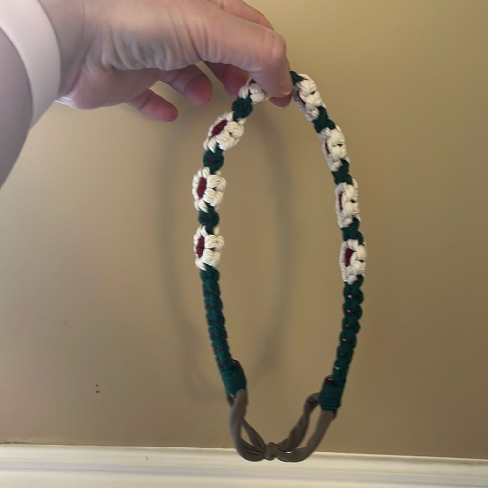 Crochet flower pattern elastic head wrap/ headband Teal and Cream - Picture 10 of 15
